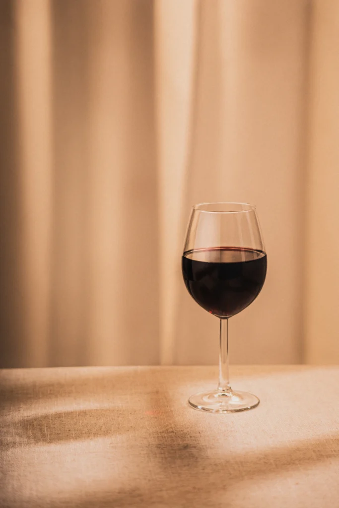 Photo d’illustration : Merlot (vin rouge, bouteille)