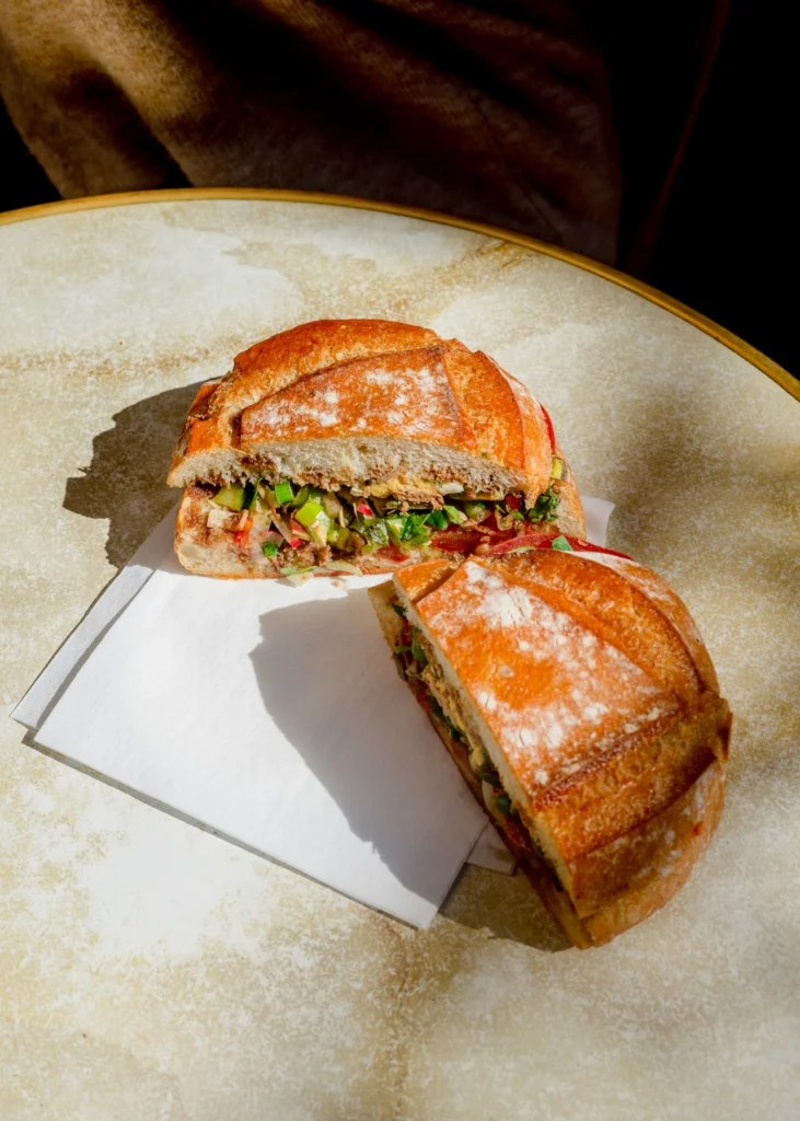 Photo d’illustration : Sandwich magret confit